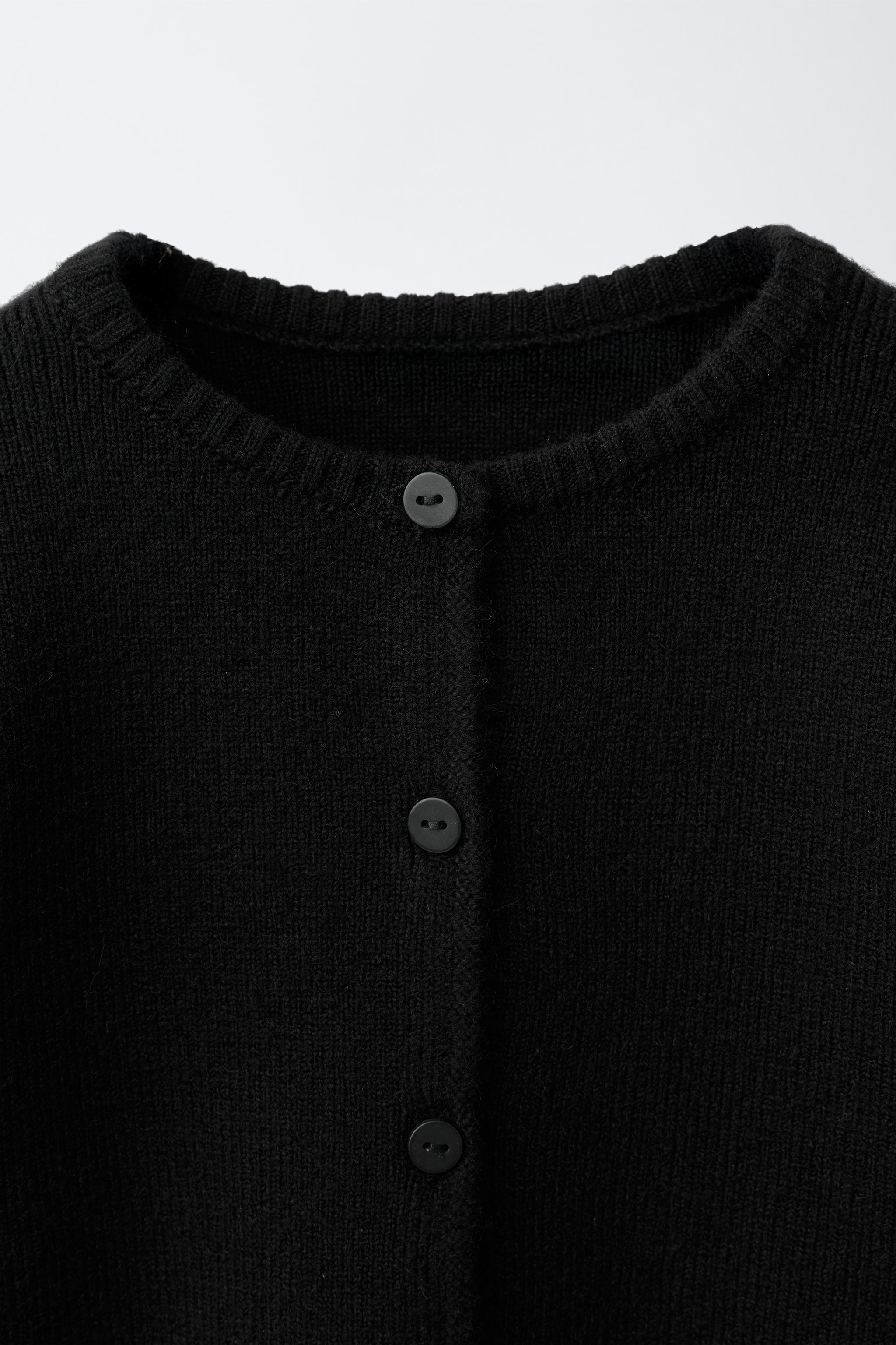 RUFFLED KNIT CARDIGAN